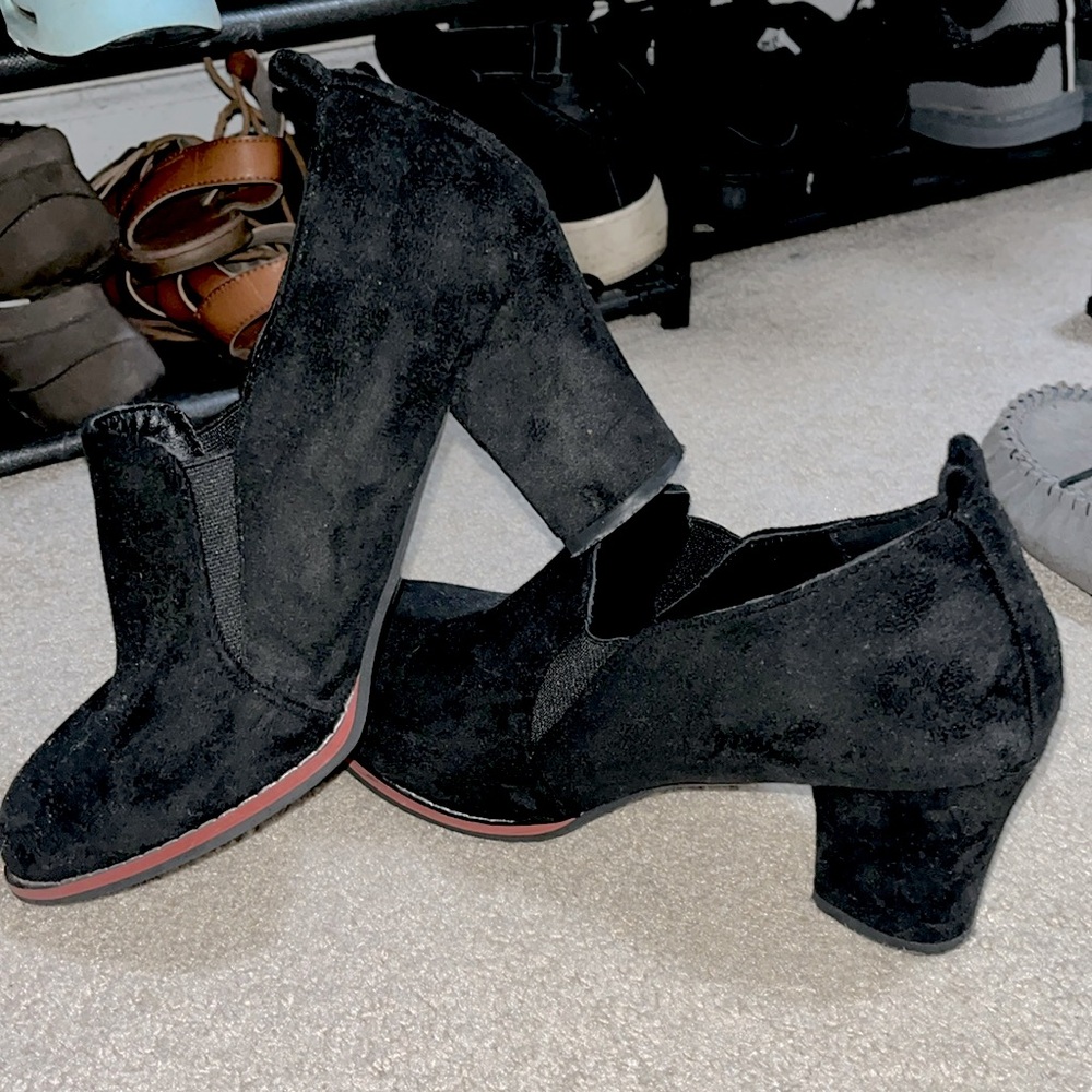 Business casual bootie